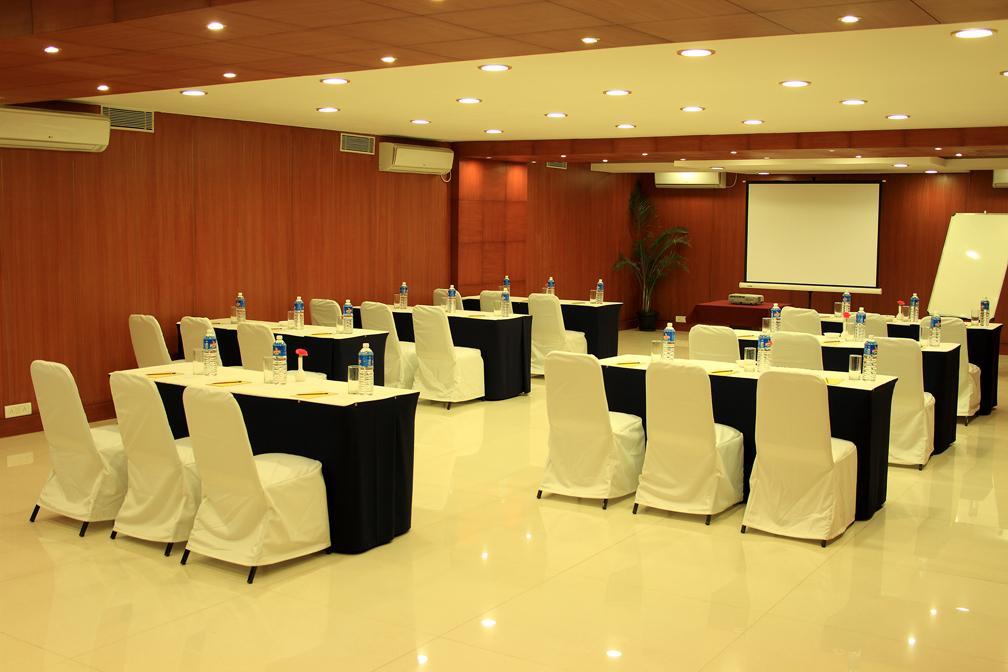 Shilton Royale Hotell Bangalore Exteriör bild