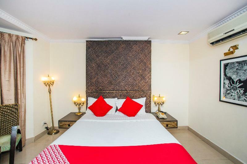 Shilton Royale Hotell Bangalore Exteriör bild